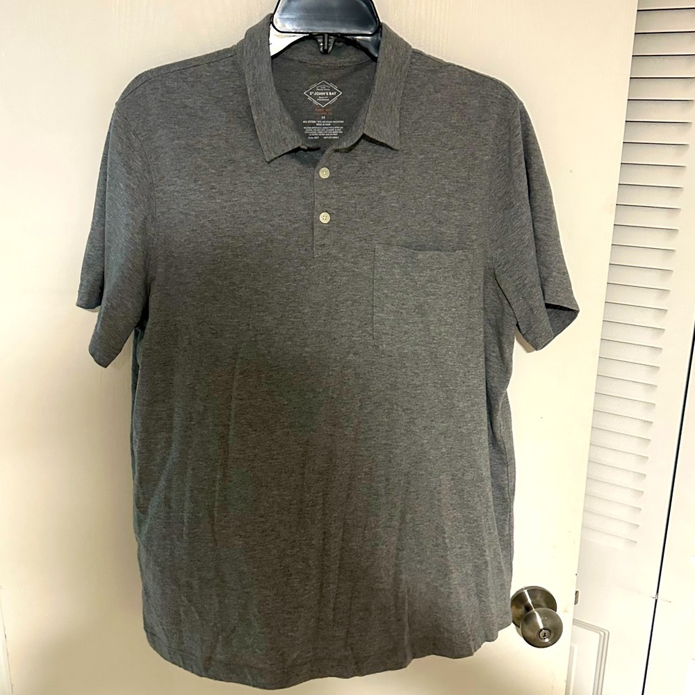 St Johns Bay Size M Men’s Polo